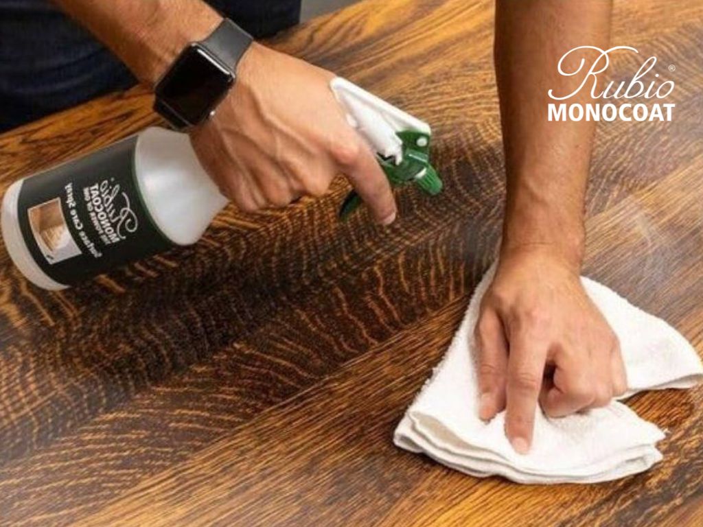 Sprej Rubio Surface Care na čištění dřevěných povrchů